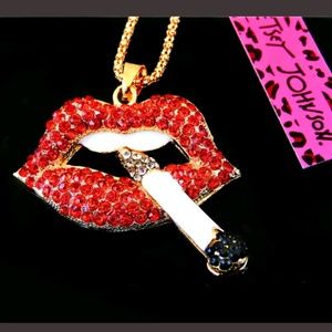 betsey johnson rhinestone lips and cig necklace